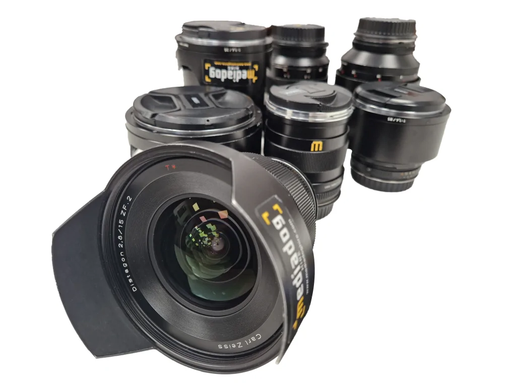 Zeiss Distagon Vintage EF Lens Kit